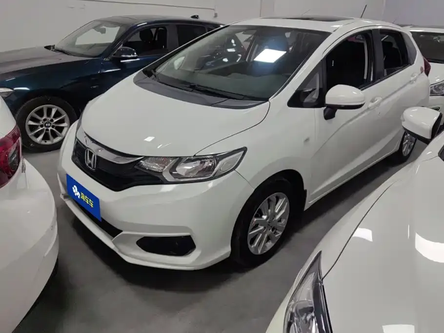 Honda Fit 1.5L CVT Comfort Sunroof Edition 2019