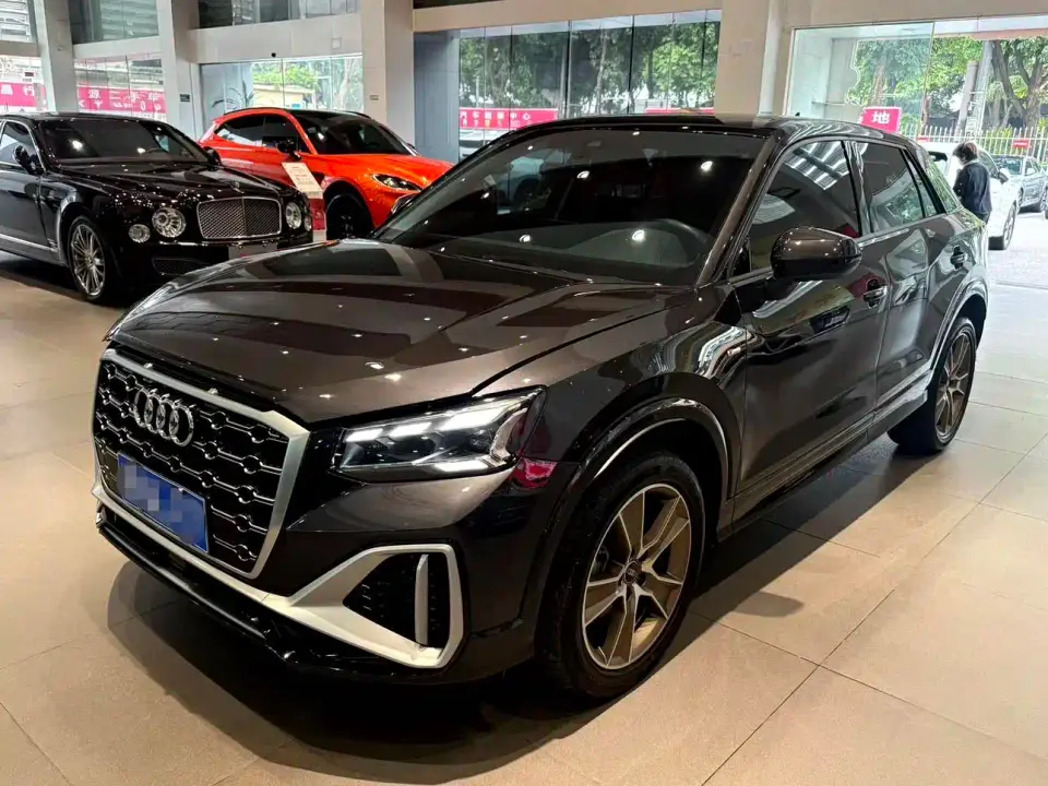 Audi Q2L 35 TFSI Fashion Dynamic 2021