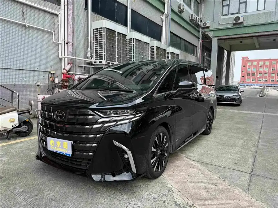 Toyota Alphard Hybrid 2.5L Ultimate Enjoyment Edition 2024