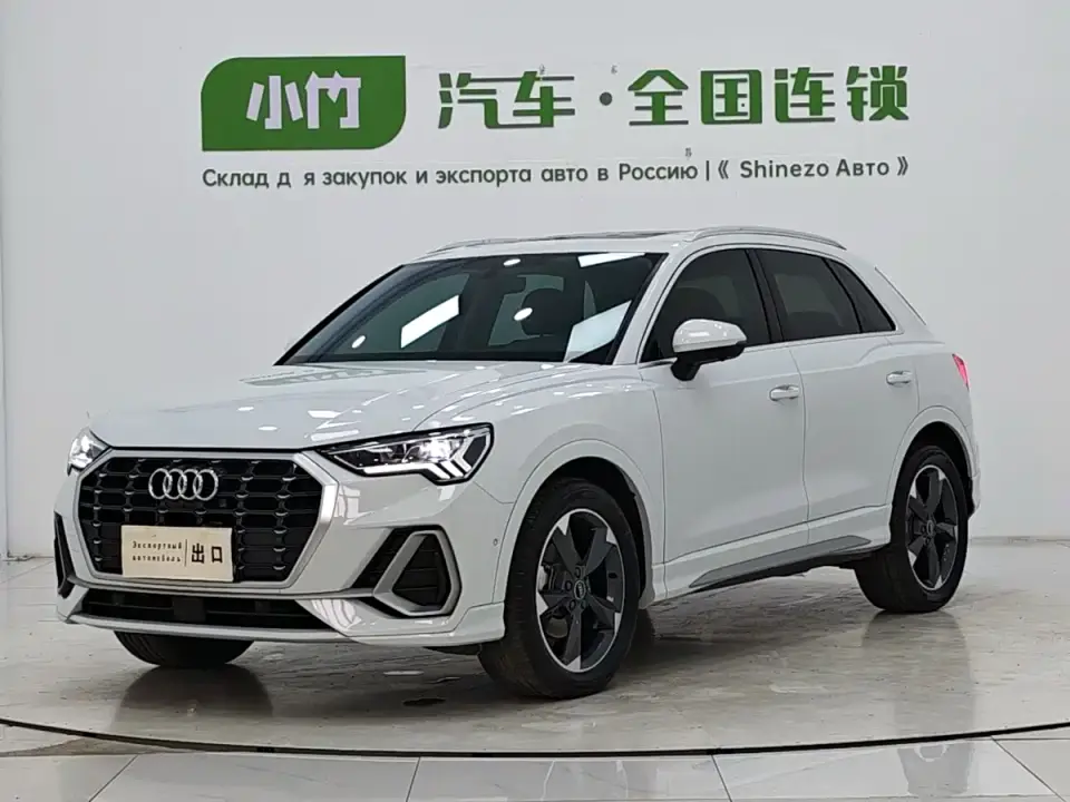 Audi Q3 35 TFSI Fashion Dynamic (1.4T) 2022
