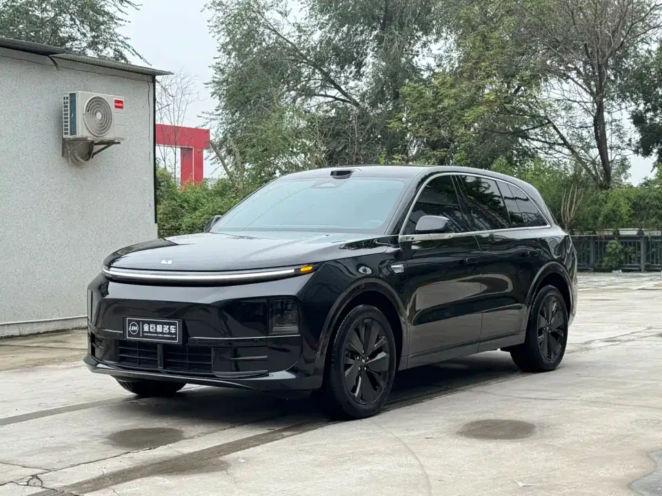 Li Auto L6 Pro Smart Renewal Edition 2025