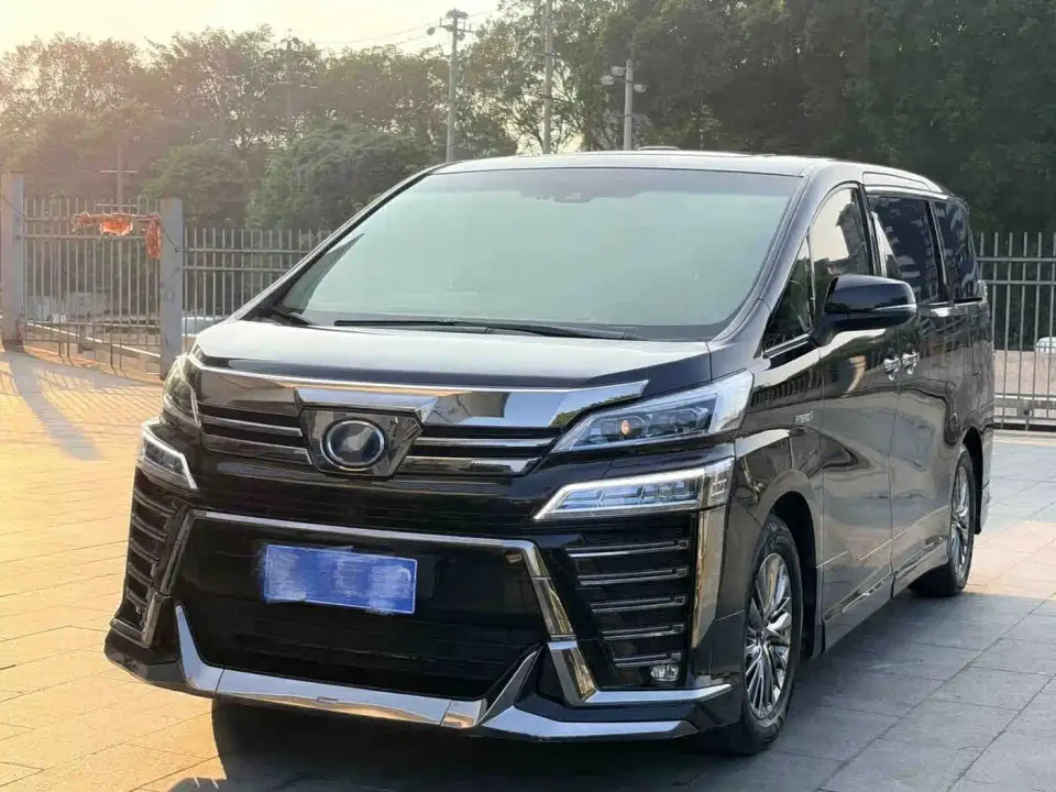 Toyota Vellfire Crown Hybrid 2.5L HV Premium Edition 2021