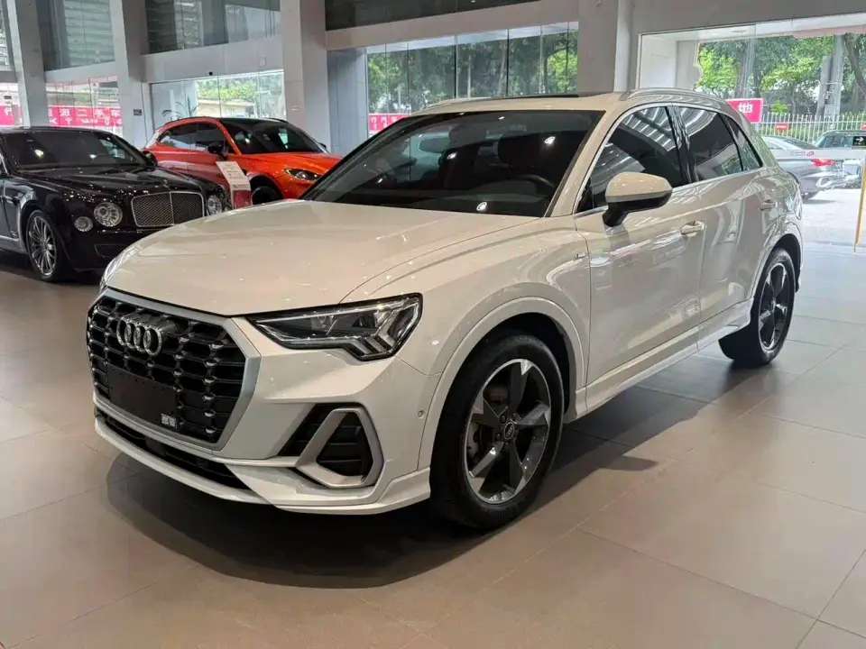 Audi Q3 35 TFSI Fashion Dynamic (1.4T) 2023
