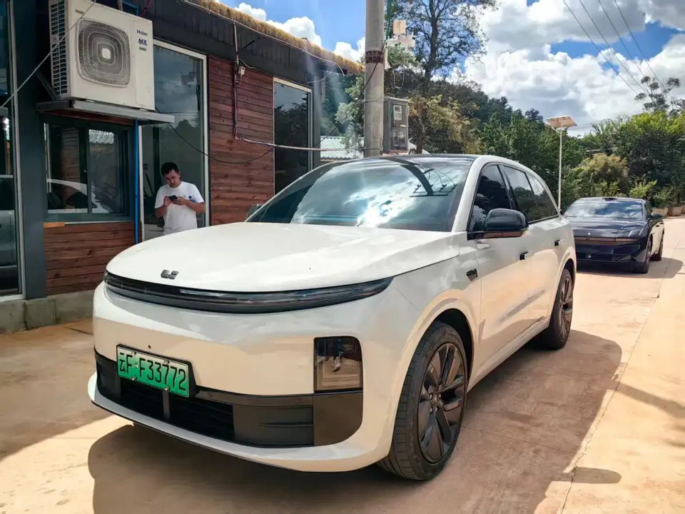 Li Auto L6 Pro 2024