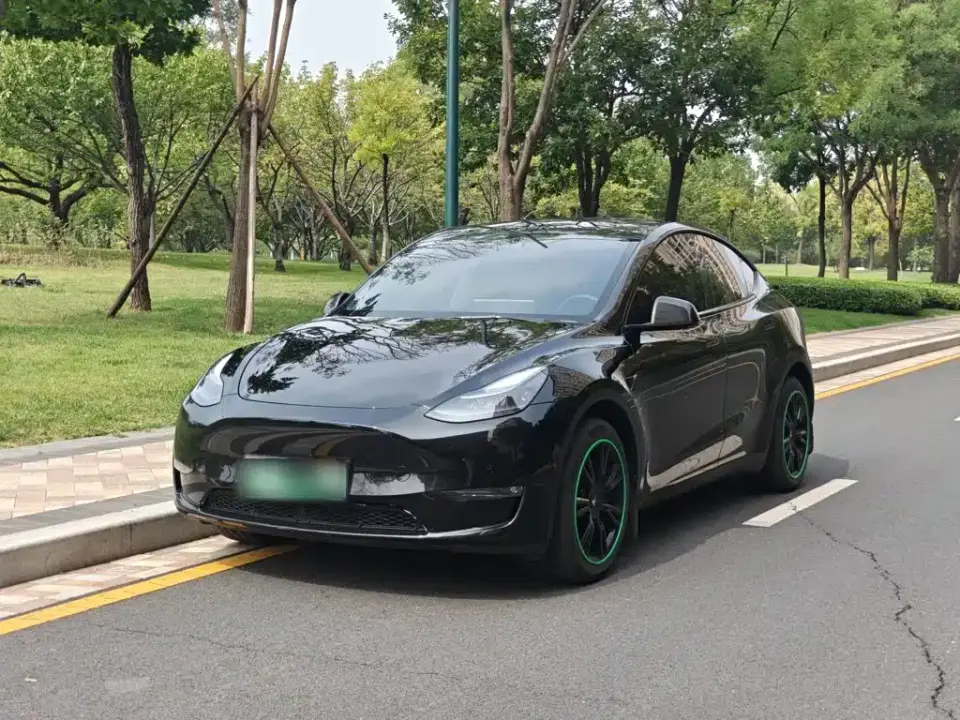 Tesla Model Y Long Range All-Wheel Drive Edition 2023