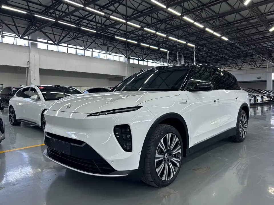 NIO ES8 75kWh Executive Edition 2023