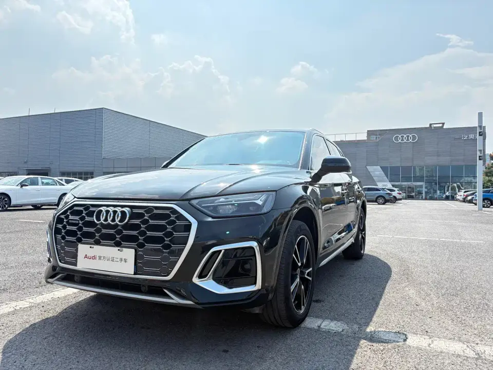 Audi Q5L Model 40 TFSI Fashion Dynamic 2024