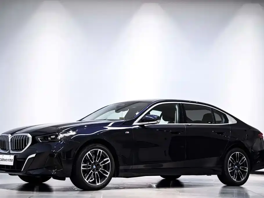 BMW 5 Series 530Li Leading M Sport Package 2025