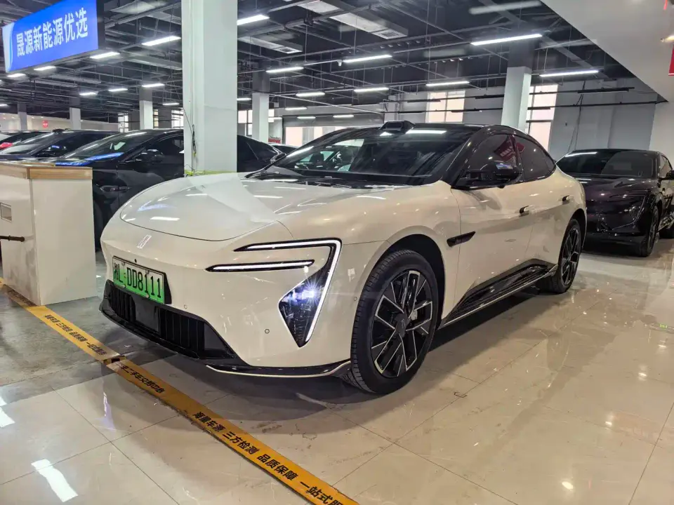 Avatr 06 Ultra Pure Electric Edition 2025