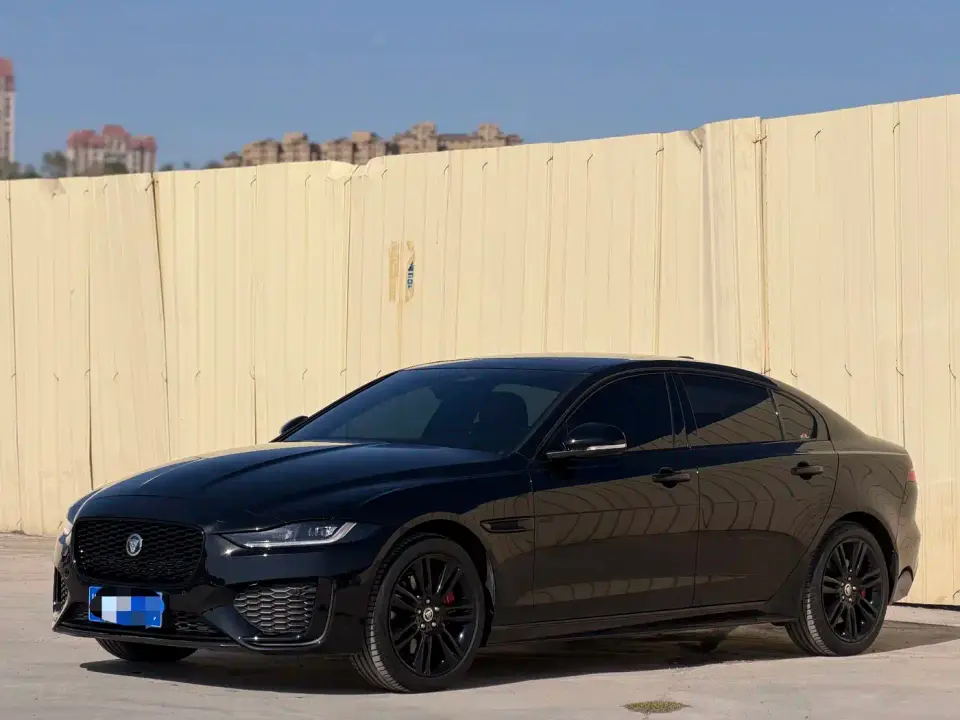Jaguar XEL Model 2.0T 250PS R-DYNAMIC S Gloss Black Sport Edition 2024