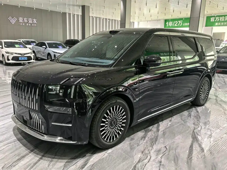 Zeekr 009 6-seat Executive AWD 108kWh 2025