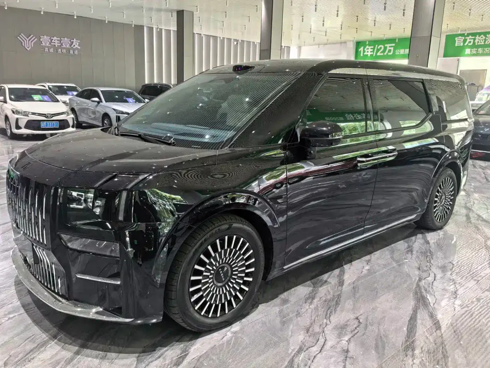 Zeekr 009 6-seat Executive AWD 108kWh 2025
