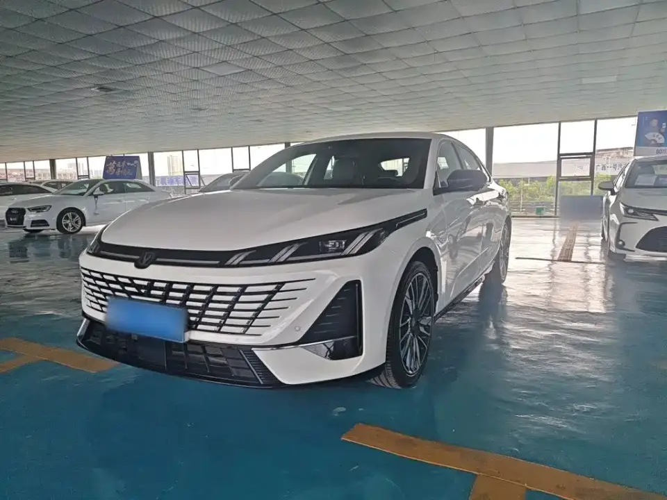 Changan Eado Model Year Facelift 1.5T 500Bar Premium Edition 2025