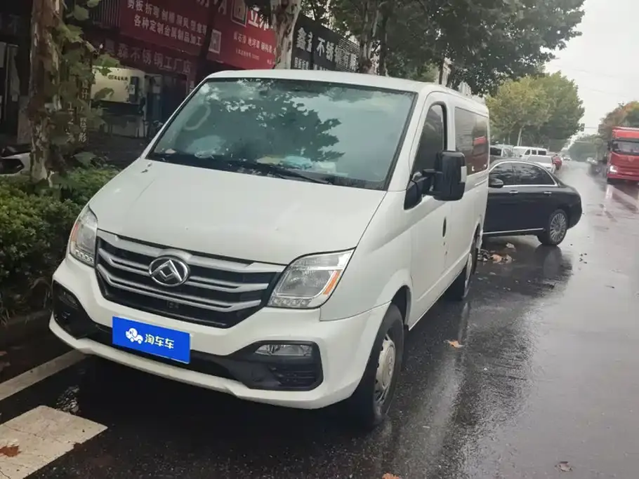 SAIC Maxus Xintu V80 Model Value Edition Aoyun 2.0T Manual Short Wheelbase Ultra Low Roof 127Ps 5/6-seater 2026