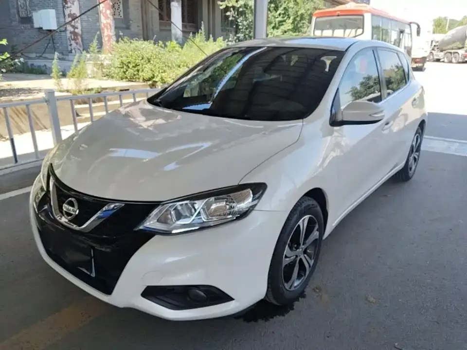 Nissan Tiida 1.6L CVT Smart Edition 2020
