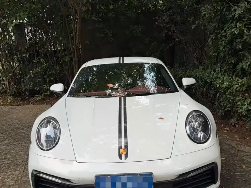 Porsche 911 Carrera 3.0T 2025