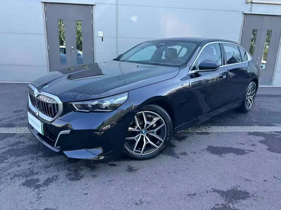 BMW i5 eDrive 35L M Sport Package 2026