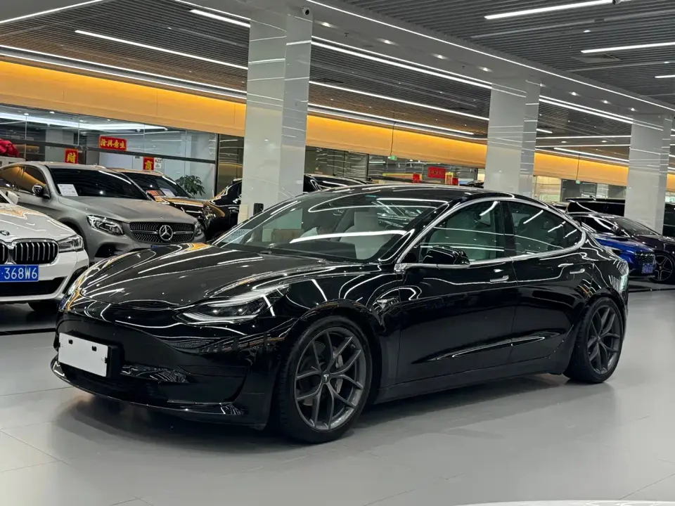Tesla Model 3 Standard Range Rear-Wheel Drive Upgrade 2020