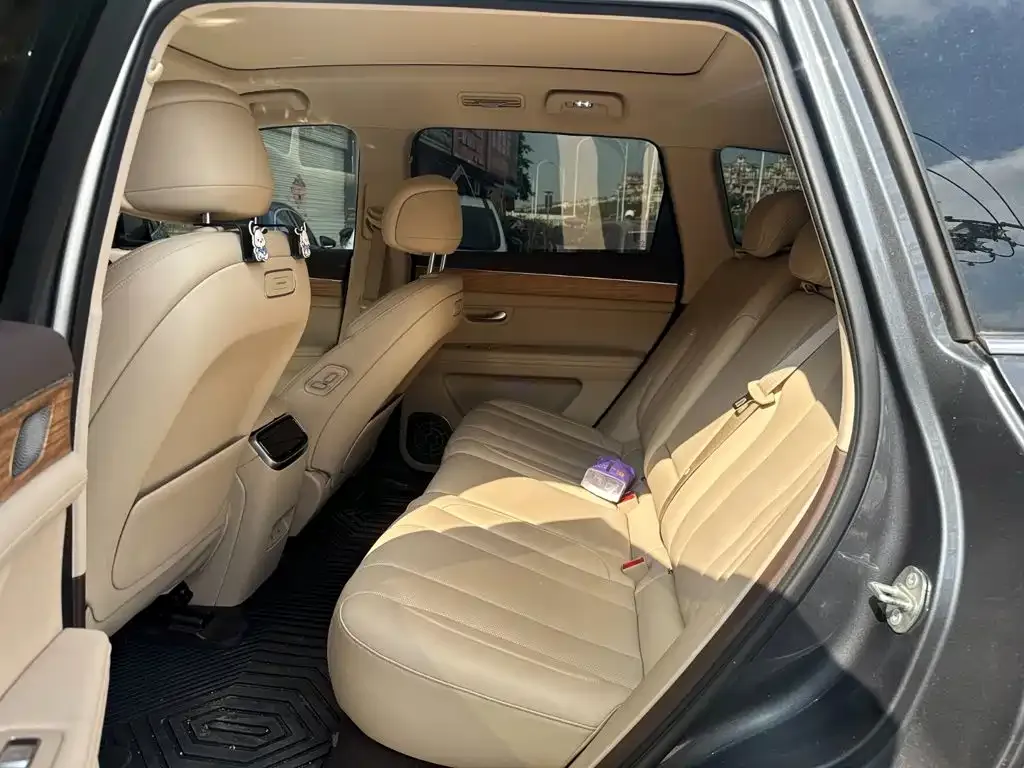 AITO Wenjie AITO M7 1.5T RWD Plus 5-Seater 2023 — фото 6