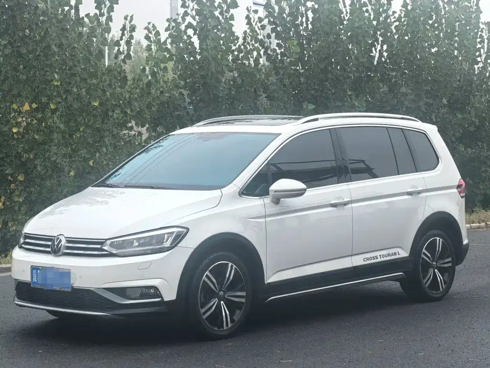 Volkswagen Touran Touran L 280TSI DSG Cross Edition 7-seater 2022