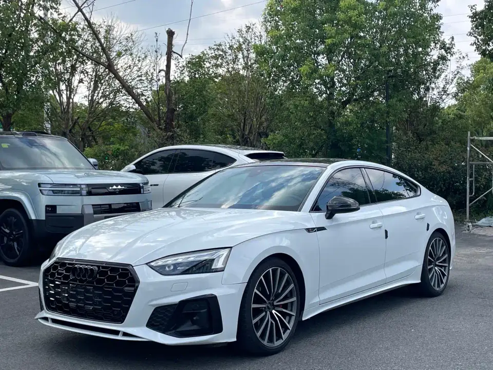 Audi A5 (Import) Sportback 40 TFSI quattro Luxury Dynamic 2022