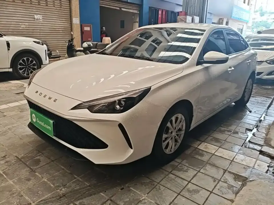 Roewe i5 1.5L CVT Luxury Edition 2025