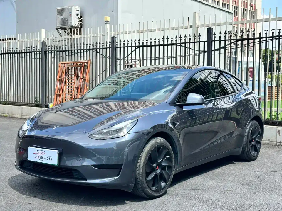 Tesla Model Y Rear-Wheel Drive Version 2023