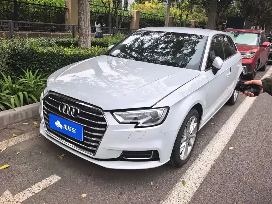 Audi A3 30th Anniversary Sportback 35 TFSI Progressive 2019