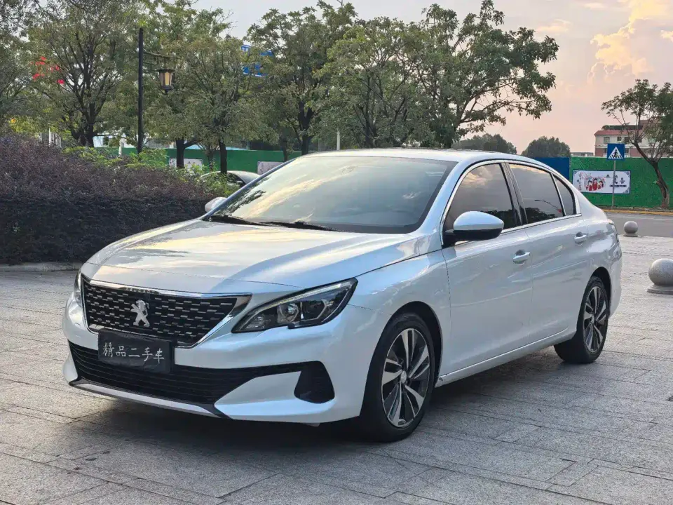 Peugeot 408 360THP 10th Anniversary Premium Edition 2021