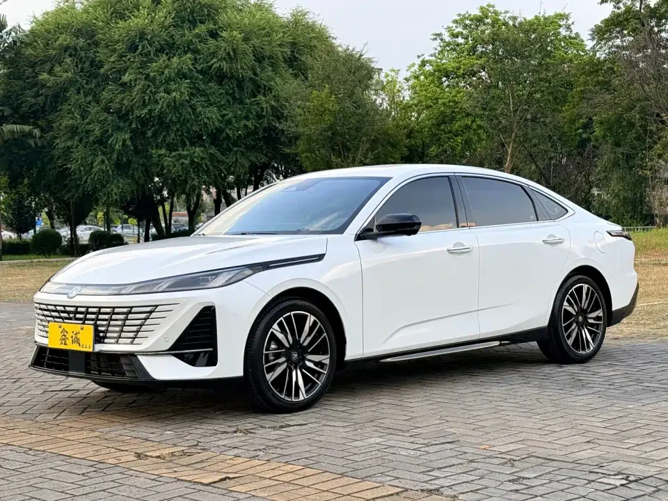 Changan Eado Model Year Facelift 1.5T 500Bar Premium Edition 2025