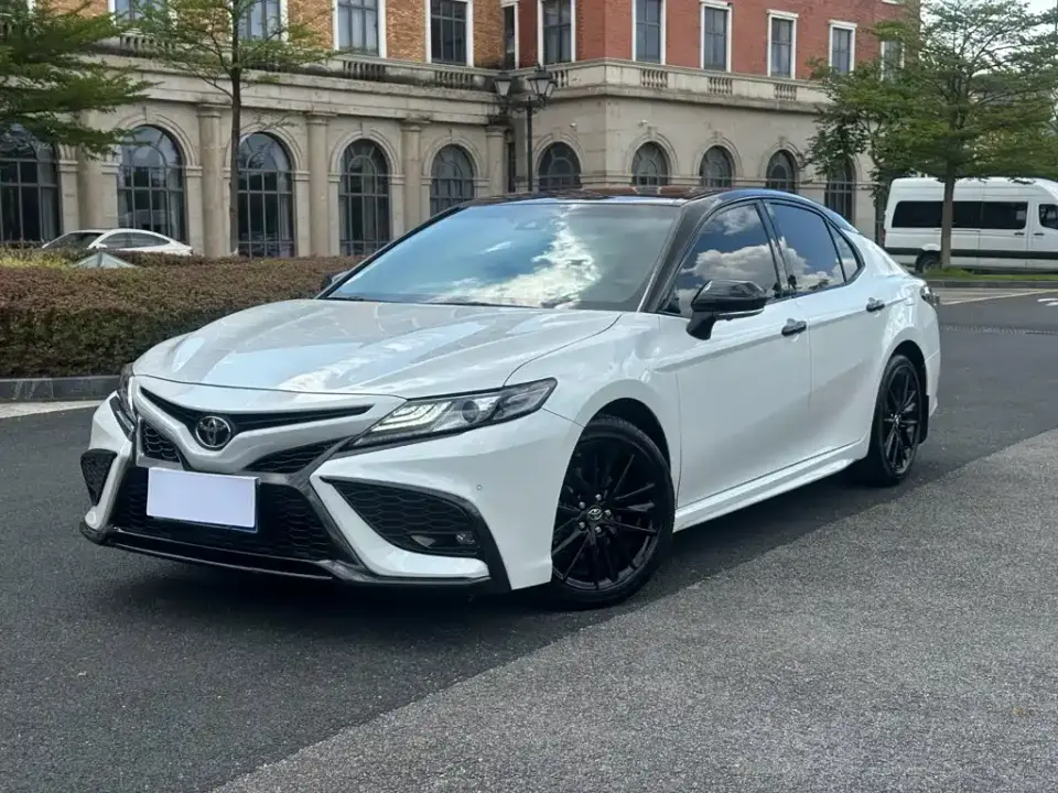 Toyota Camry 2.0S Knight Edition 2023