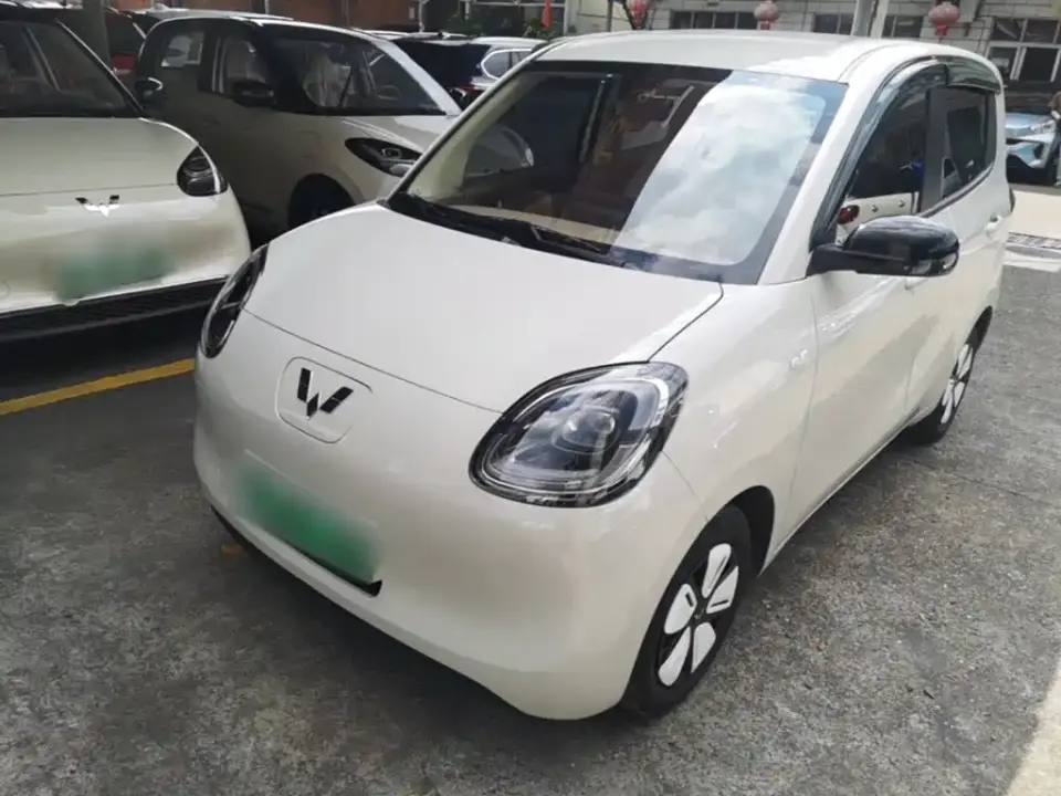 Wuling Motors Hongguang MINIEV 4-Door Advanced 2025