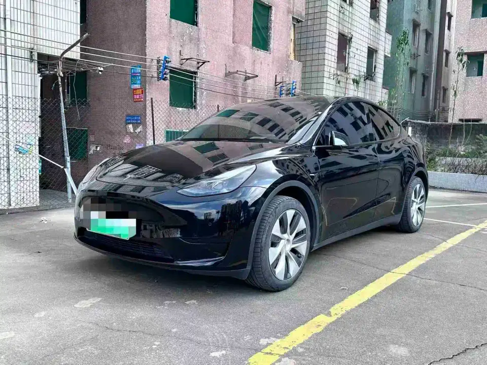 Tesla Model Y Facelift Rear-Wheel Drive Version 2023