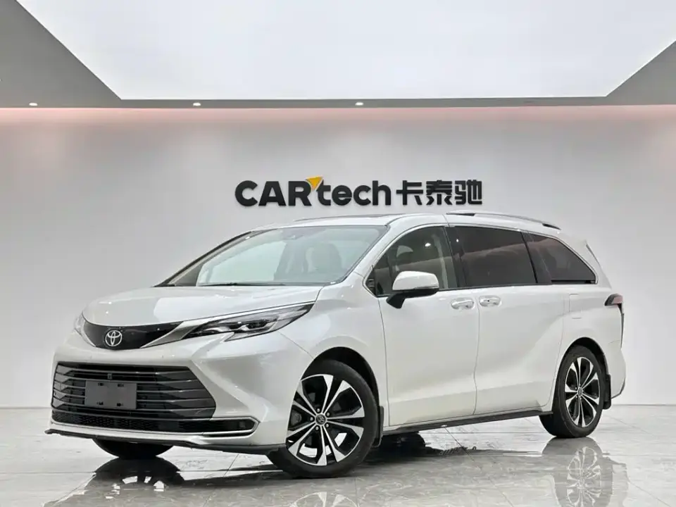 Toyota Sienna 2.5L Hybrid FWD Exclusive Premium Edition 2025