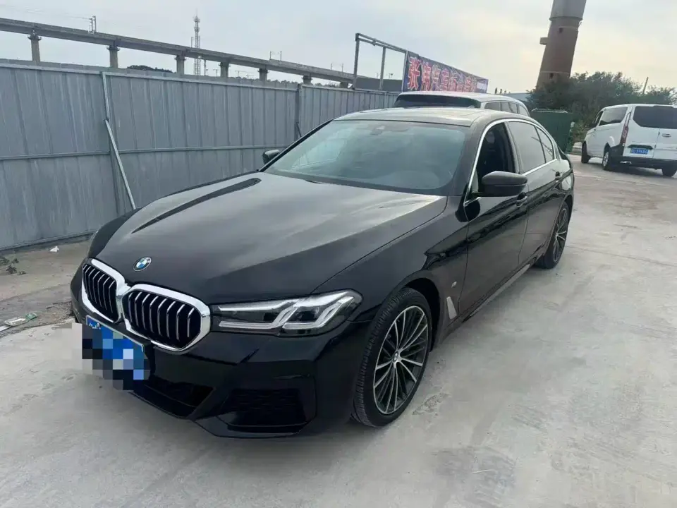 BMW 5 Series 530Li Leading M Sport Package 2022