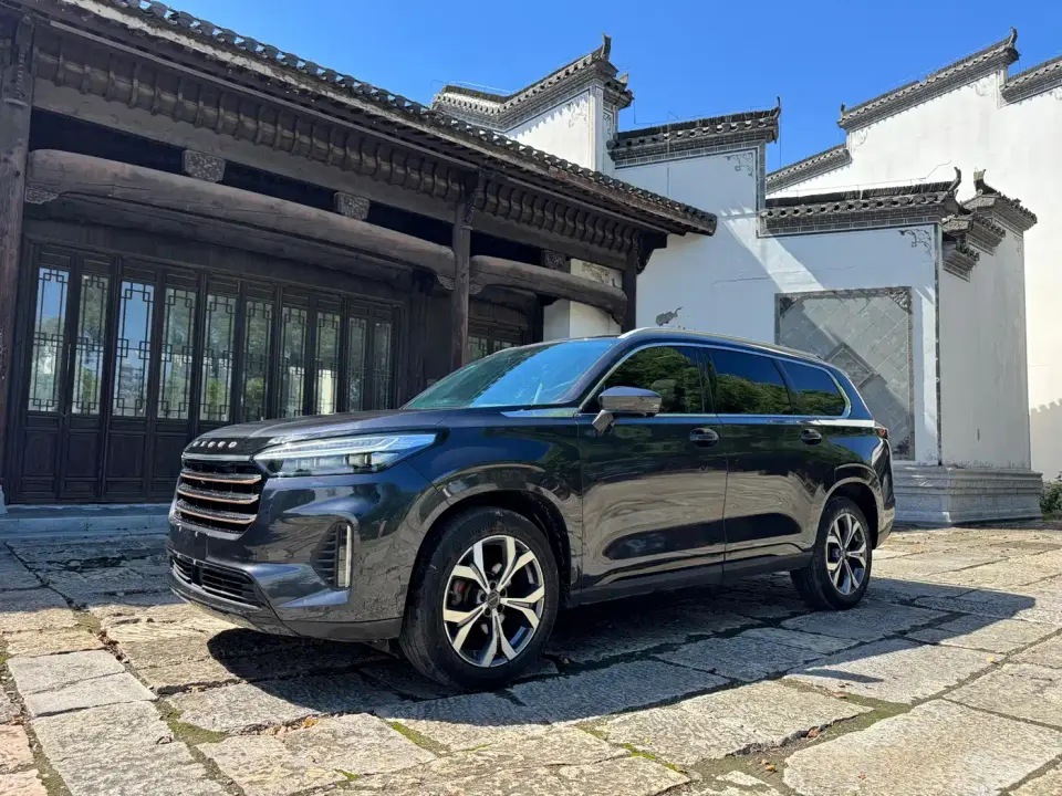 Exeed Landmark 400T 2WD Star Shine Pro 7-Seater 2022