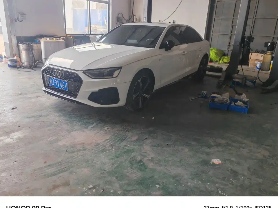 Audi A4L 2 Million Celebration Edition 40 TFSI Luxury Dynamic 2025