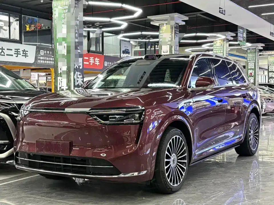 AITO Wenjie AITO M8 Model Extended Range Ultra Edition 53.4kWh 5-Seater 2025