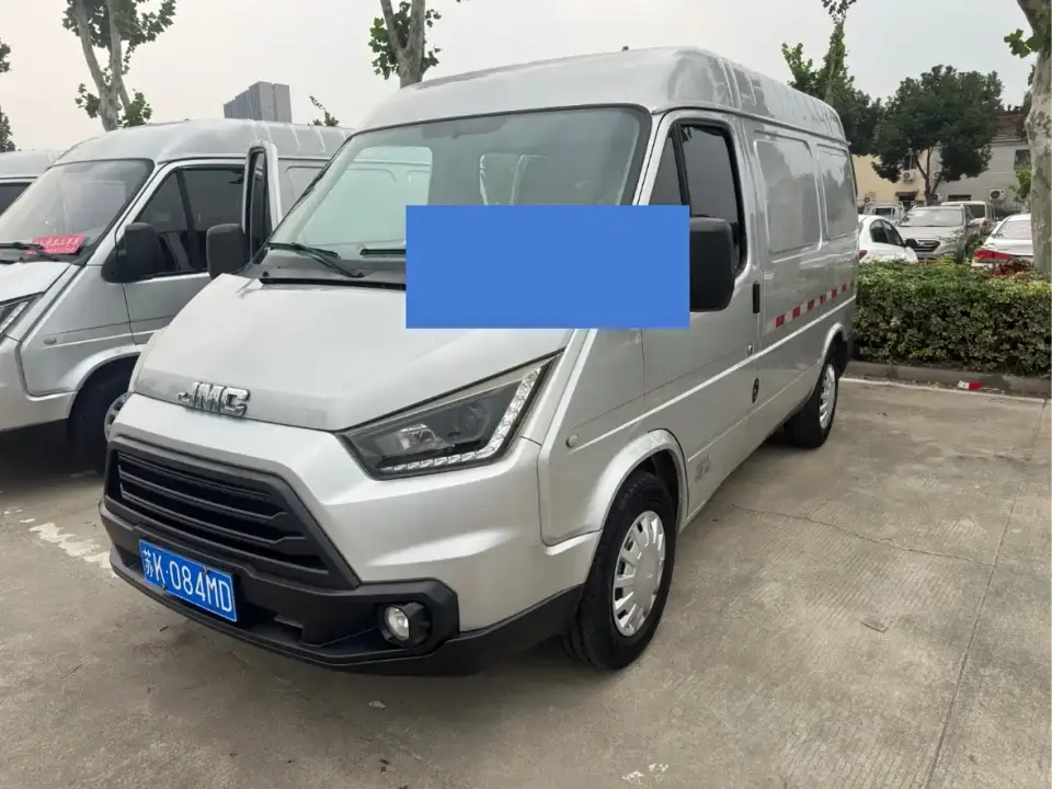 Jiangling Tesun 2.8T Commercial Short Wheelbase Medium Roof 3-Seater China VI JX493 2019