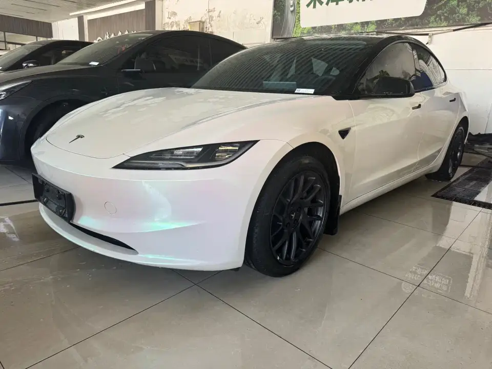 Tesla Model 3 Rear-Wheel Drive 2024