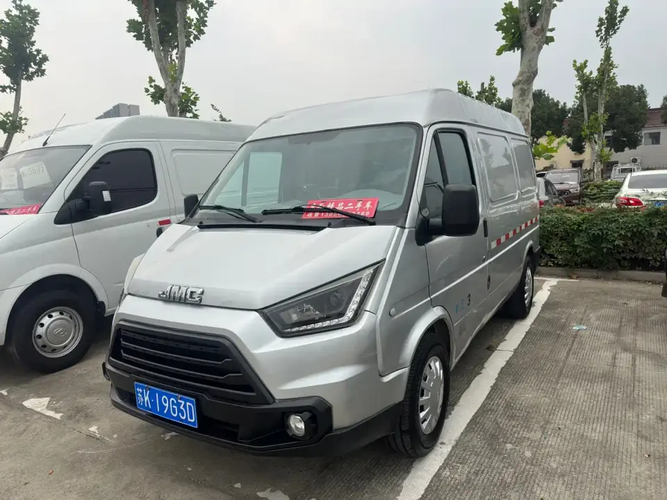 Jiangling Tesun 2.8T Commercial Short Wheelbase Medium Roof 3-Seater China VI JX493 2020