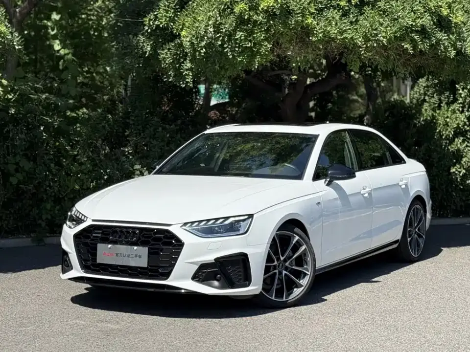 Audi A4L 40 TFSI quattro Luxury Sport 2023