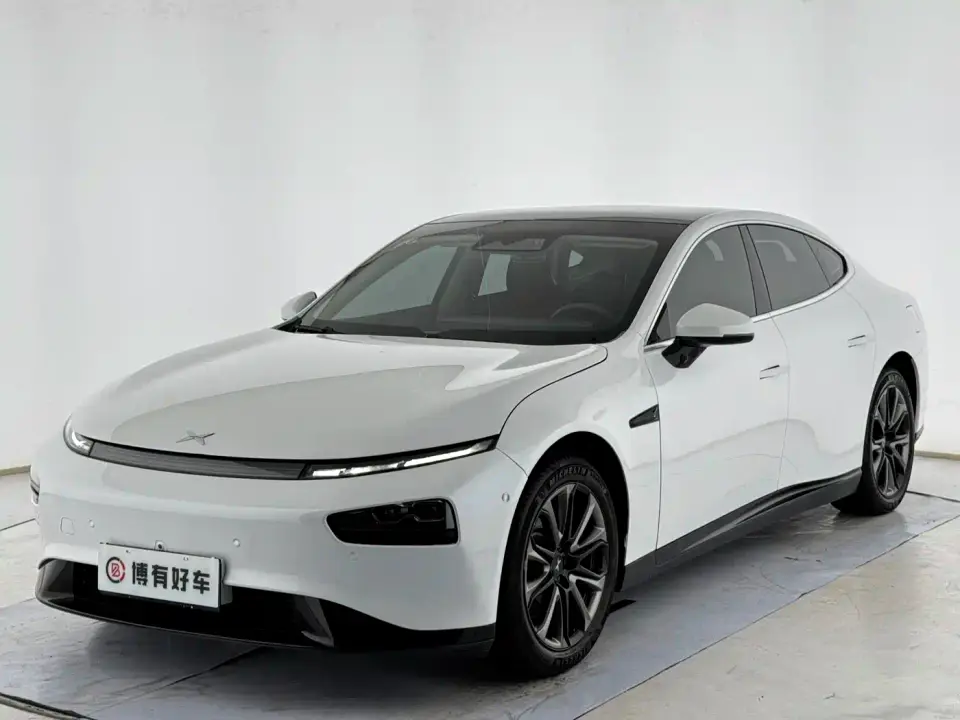 XPeng P7 Model 670E 2020