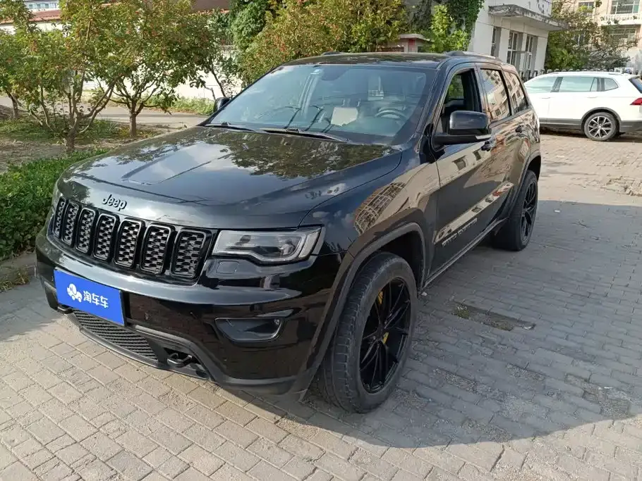 Jeep Grand Cherokee (Import) 3.0L Comfort Navigation 2019