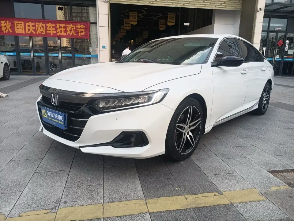 Honda Accord 260TURBO Phantom Night Premium 2022