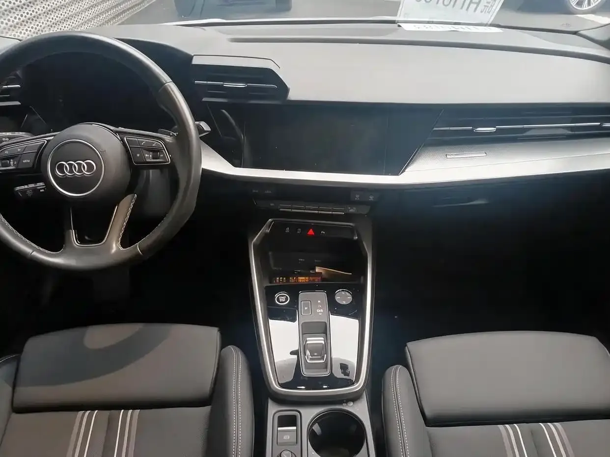 Audi A3 Sportback 35 TFSI Fashion Sport 2023 — фото 12