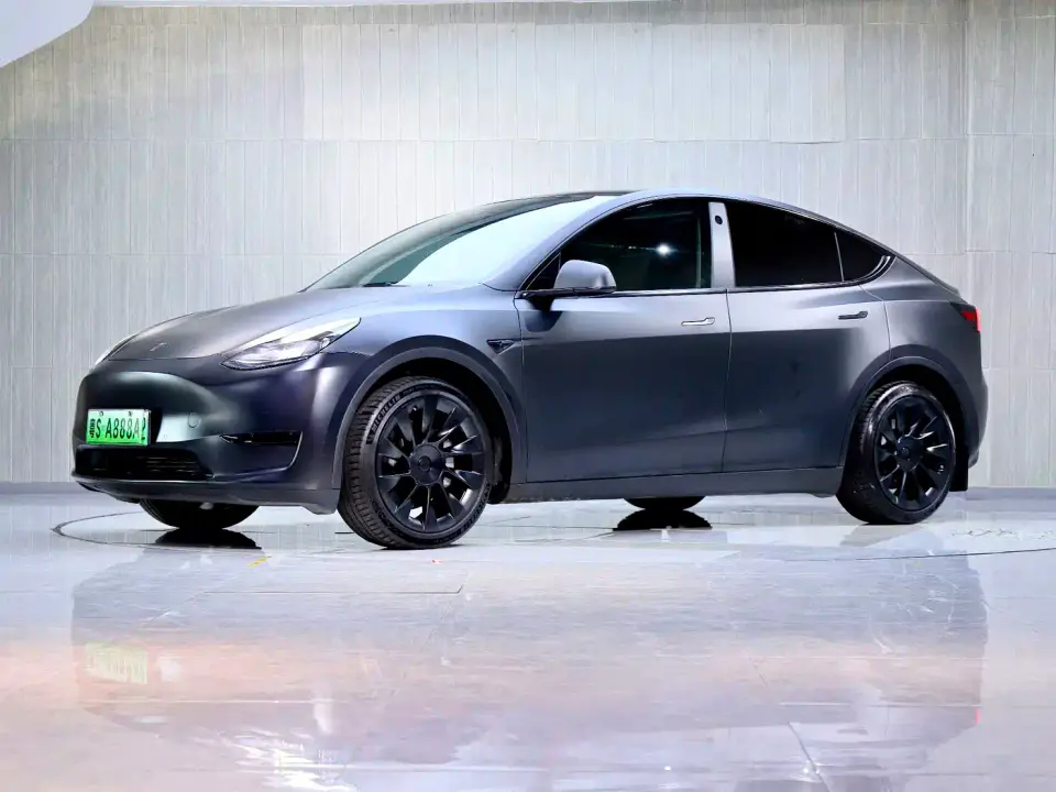Tesla Model Y Facelift Rear-Wheel Drive Version 2023