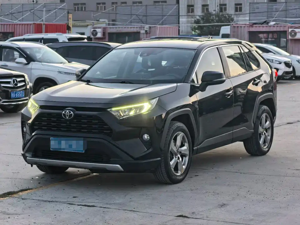 Toyota RAV4 Rongfang 2.0L CVT FWD Style Plus Edition 2023