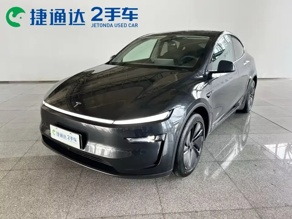Tesla Model Y Rear-Wheel Drive 2025
