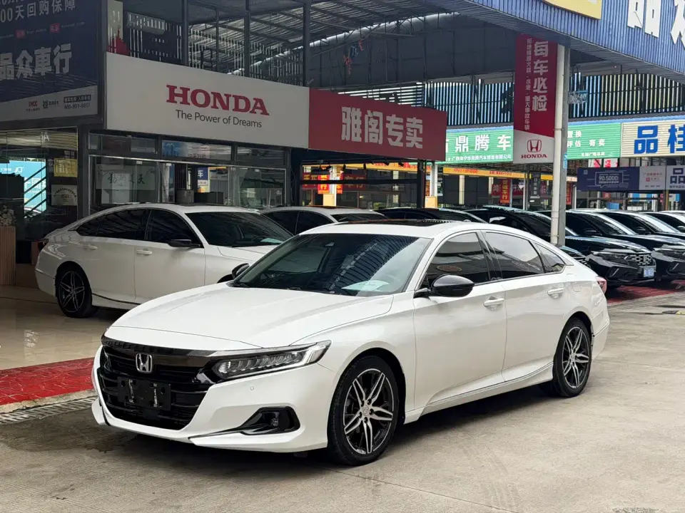 Honda Accord 260TURBO Phantom Night Premium 2022